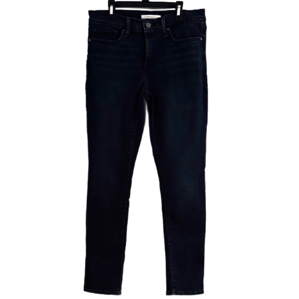 Levi’s 311 ⭐️ VGUC Shaping Skinny Dark Wash Size 30 short